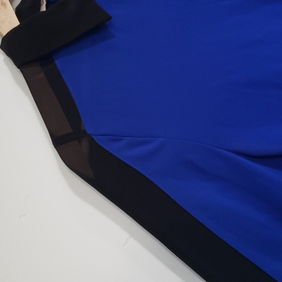 Colorblocked Button Down - Picture 3 of 5